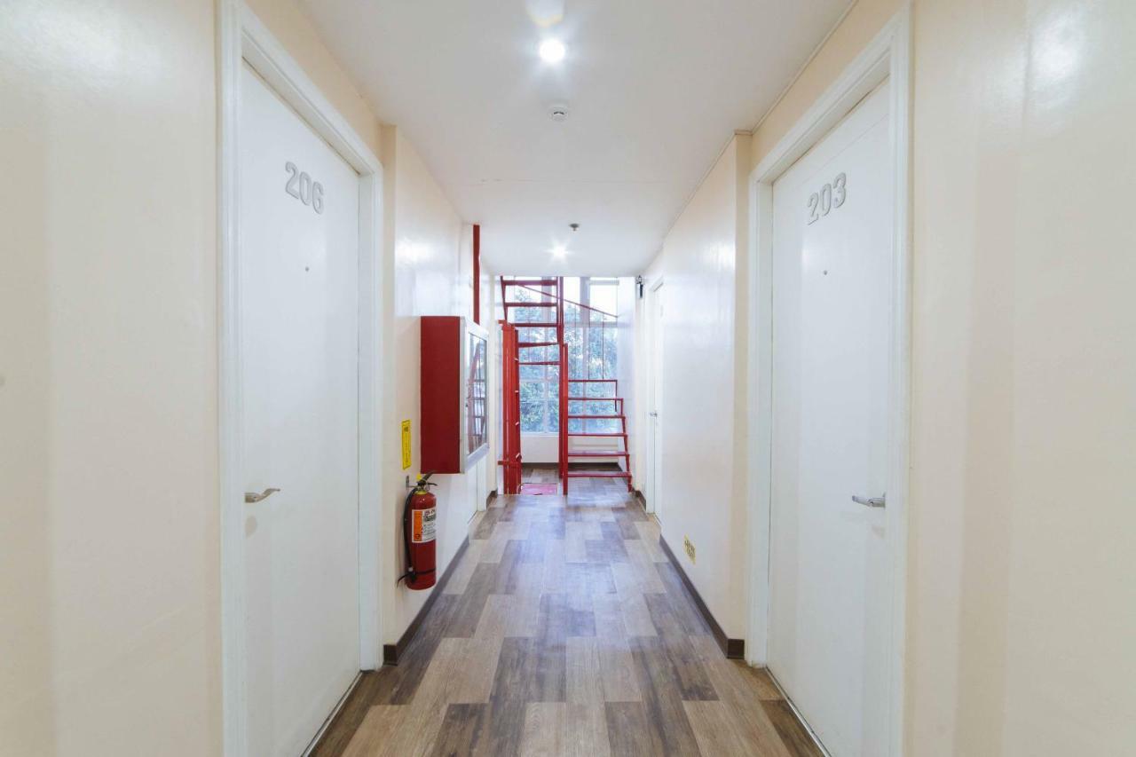 Reddoorz Plus Near Sm Lanang Davao Ngoại thất bức ảnh