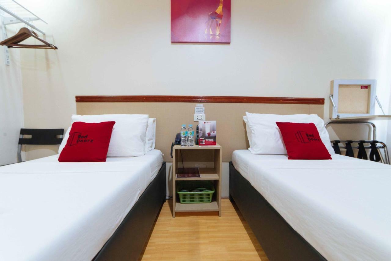 Reddoorz Plus Near Sm Lanang Davao Ngoại thất bức ảnh